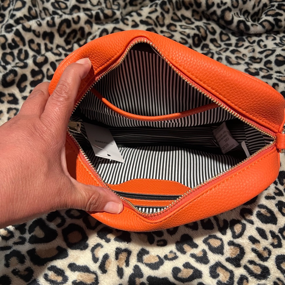 Orange crossbody camera bag - Picture 2 of 2